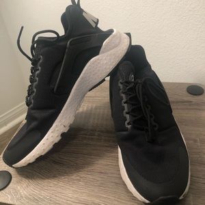 Women’s Nike huarache